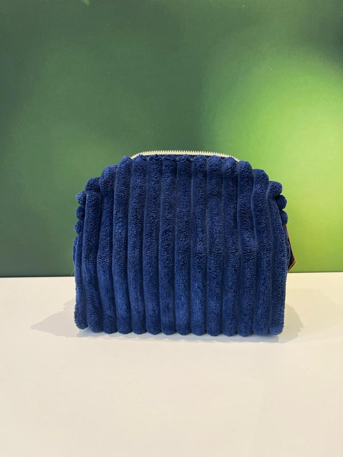 Trousse de toilette en velours